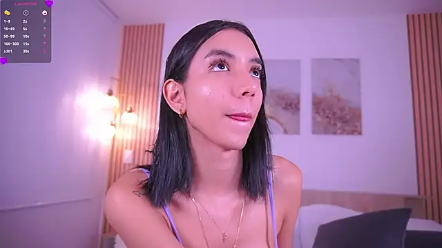 LillyThompson online show from 01/17/25, 01:25