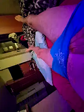 mohton online show from 10/31/25, 08:10