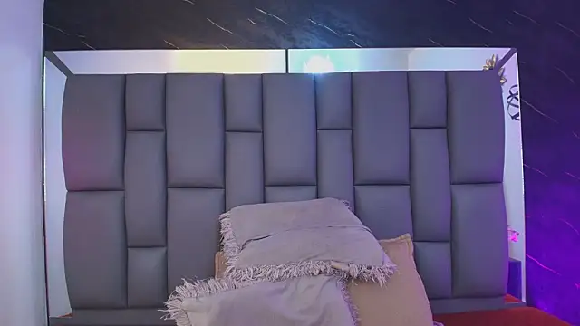  MiaBrown  online show from 02/12/26, 12:11