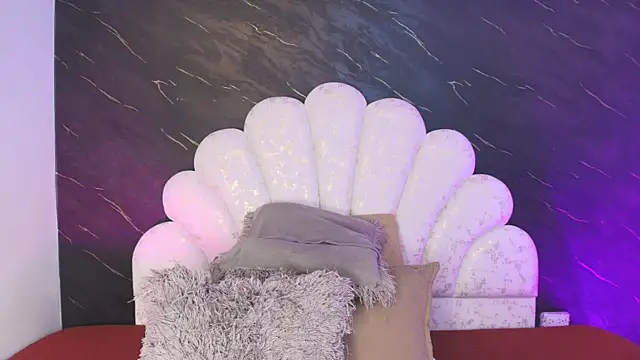  MiaBrown  online show from 03/18/26, 12:08