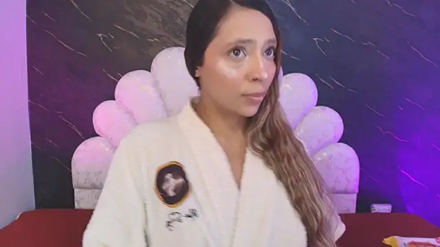  MiaBrown  online show from 04/18/26, 12:09