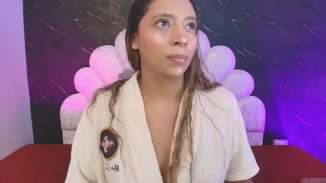  MiaBrown  online show from 04/23/26, 12:15