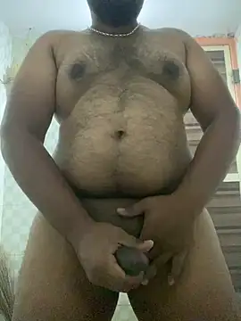 Snapshot of Honeydick7 chatting on 03/19/25, 04:36 Honeydick7 online show from 03/19/25, 04:36