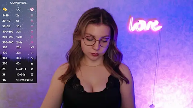 Leah Reed online show from 02/25/25, 09:31