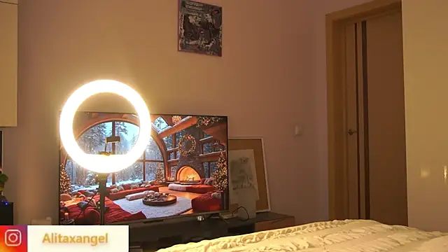 AlitaXAngelic online show from 12/17/24, 08:21