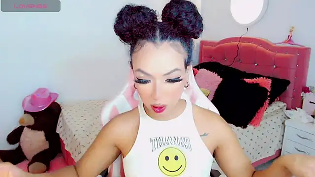 Tanedra collings online show from 10/19/25, 12:55