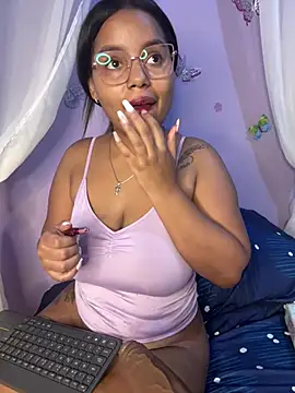 Aleja DANS online show from 04/23/26, 01:24