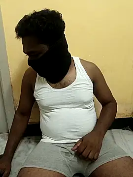 Snapshot of Tamil_paiyan012 chatting on 03/02/25, 05:04 Tamil paiyan012 online show from 03/02/25, 05:04