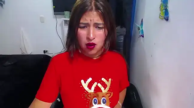 Yunhot  online show from 12/23/24, 10:33