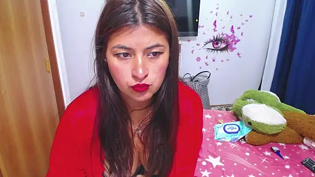 Yunhot  online show from 04/21/26, 12:12