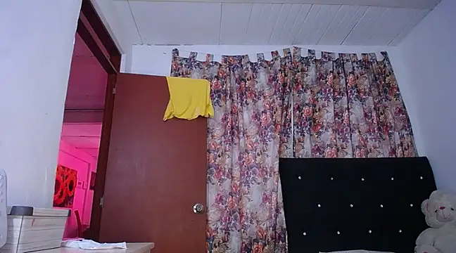 yselahot online show from 01/05/25, 03:55