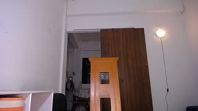 yselahot online show from 03/23/26, 01:04