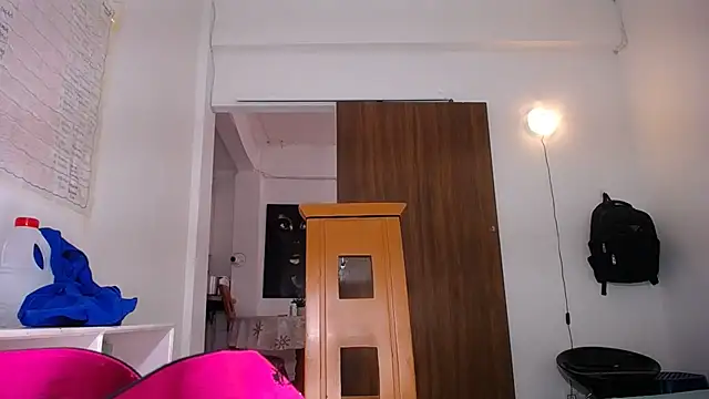 yselahot online show from 04/19/26, 02:27