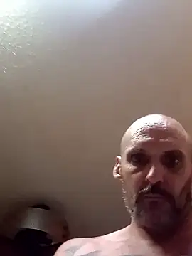 ClydeCan409 online show from 05/16/26, 07:49