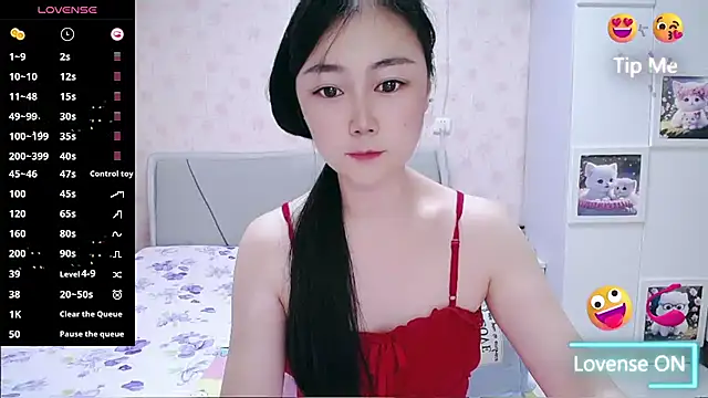 Elvira baby online show from 06/06/26, 02:49