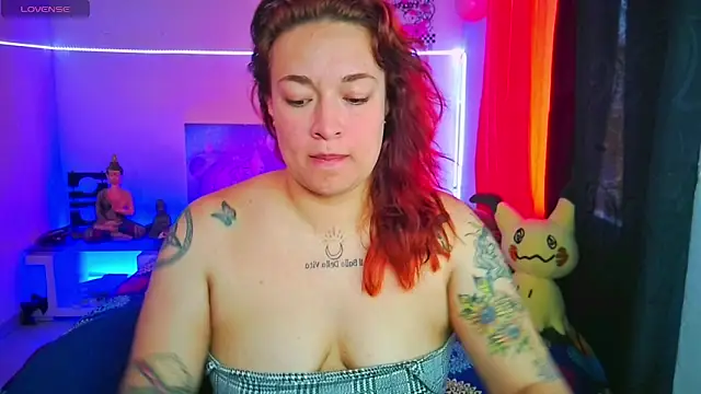 Snapshot of IamZaylu chatting on 12/20/24, 03:53 IamZaylu online show from 12/20/24, 03:53