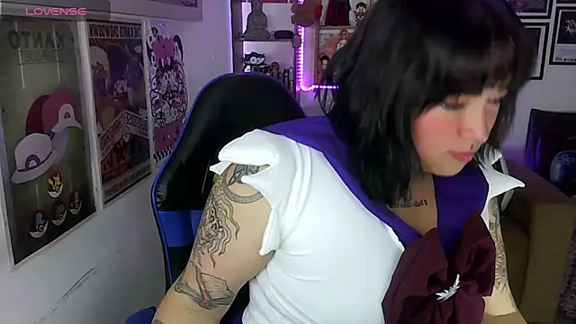 Snapshot of IamZaylu chatting on 10/15/25, 04:34 IamZaylu online show from 10/15/25, 04:34