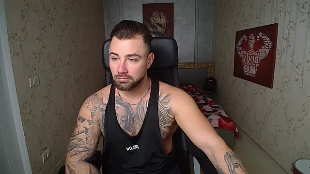 Snapshot of DuncanStone chatting on 12/25/24, 04:44 DuncanStone online show from 12/25/24, 04:44