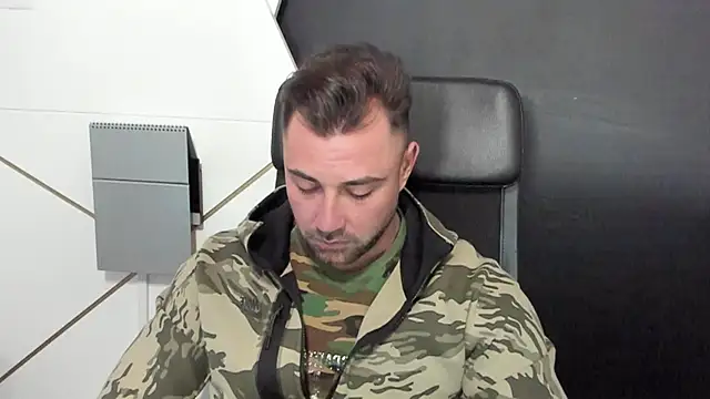 Snapshot of DuncanStone chatting on 03/08/25, 11:16 DuncanStone online show from 03/08/25, 11:16