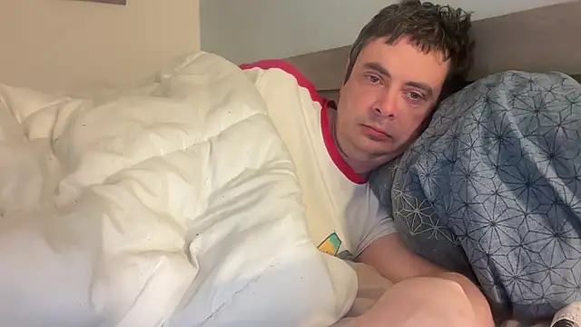 freddy0222222 online show from 04/02/26, 12:30