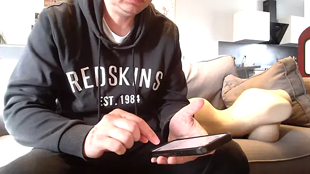 Snapshot of freddy0222222 chatting on 05/02/26, 07:35 freddy0222222 online show from 05/02/26, 07:35