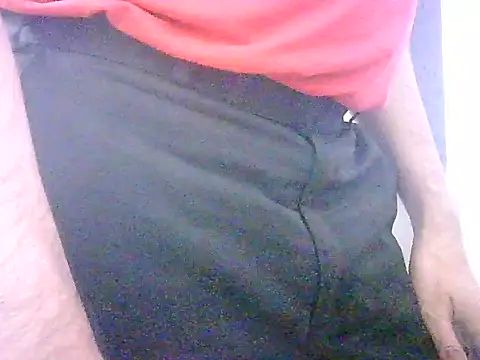 Snapshot of mrose8080 chatting on 11/24/25, 07:13 mrose8080 online show from 11/24/25, 07:13