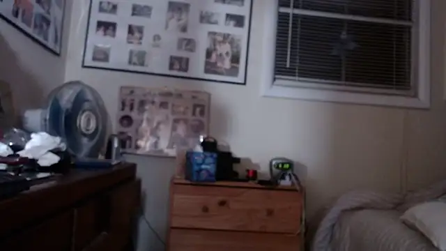 hottottrot691 online show from 11/30/25, 11:31