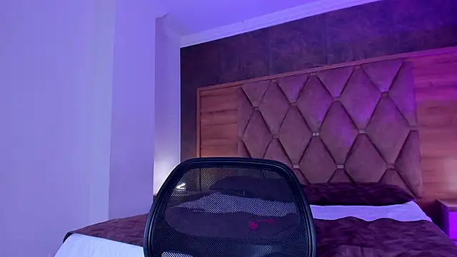 CamileHolmes online show from 03/29/26, 04:23