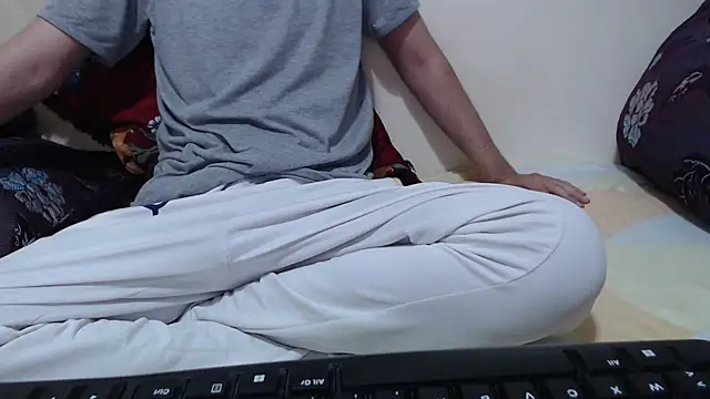 Alexdelarge323 online show from 07/06/26, 12:13
