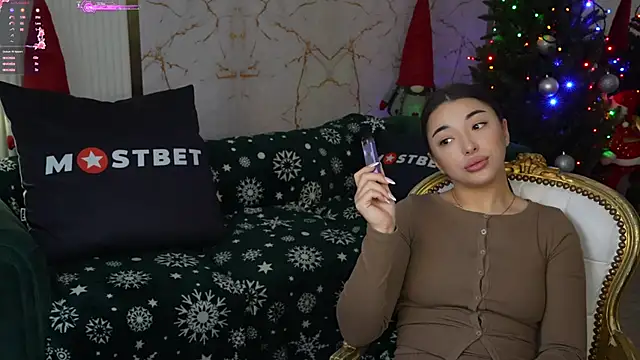 Snapshot of Jasmine_Flow chatting on 12/20/24, 11:32 Jasmine Flow online show from 12/20/24, 11:32