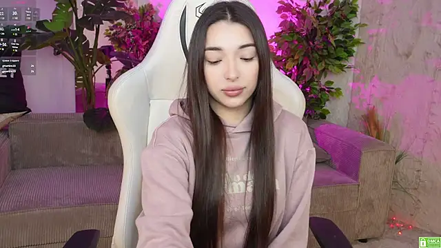 Snapshot of Jasmine_Flow chatting on 01/14/25, 02:53 Jasmine Flow online show from 01/14/25, 02:53