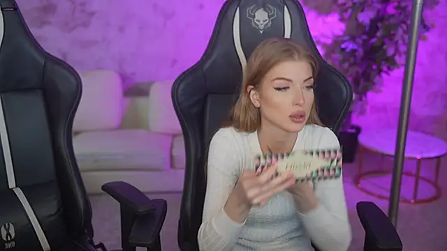 Snapshot of Jasmine_Flow chatting on 11/20/25, 08:47 Jasmine Flow online show from 11/20/25, 08:47