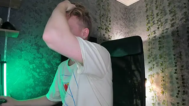 AlexxSweet online show from 11/27/25, 08:38