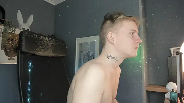 AlexxSweet online show from 04/04/26, 05:06