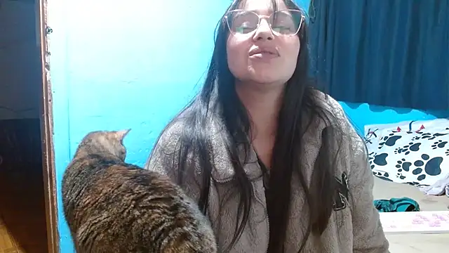 Snapshot of clarisse69 chatting on 02/07/25, 03:34 clarisse69 online show from 02/07/25, 03:34