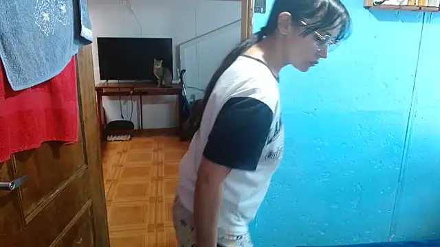 Snapshot of clarisse69 chatting on 02/24/25, 03:31 clarisse69 online show from 02/24/25, 03:31