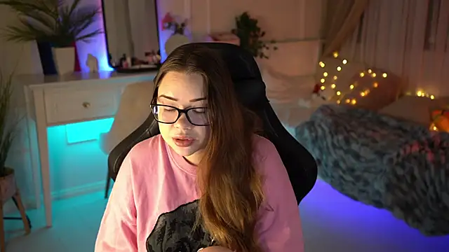 VixenMia online show from 02/07/25, 03:34