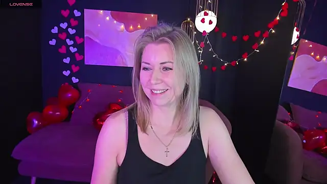 Annie Light online show from 02/15/25, 12:11