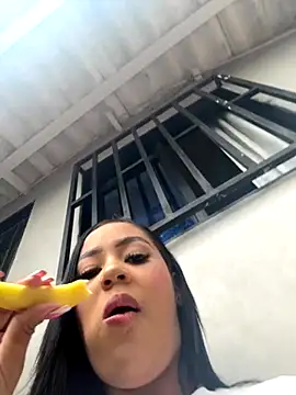 Snapshot of Luisa_Fernandaa chatting on 09/20/25, 07:15 Luisa Fernandaa online show from 09/20/25, 07:15