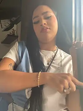 Snapshot of Luisa_Fernandaa chatting on 02/22/26, 06:28 Luisa Fernandaa online show from 02/22/26, 06:28