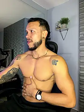 ARON TAYLER01 online show from 01/07/26, 12:07