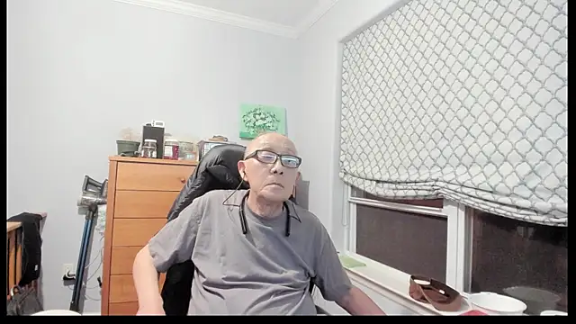 Snapshot of daver-man chatting on 10/05/25, 11:13 daver-man online show from 10/05/25, 11:13