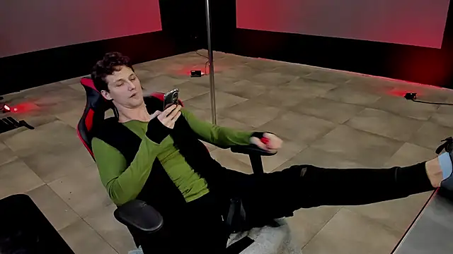 dirty-boss online show from 03/19/25, 09:16