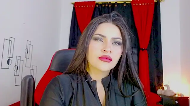 Snapshot of misslombana chatting on 12/01/25, 06:07 misslombana online show from 12/01/25, 06:07