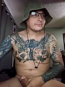 Snapshot of MrBiggBallz chatting on 12/13/24, 02:05 MrBiggBallz online show from 12/13/24, 02:05