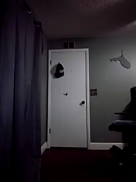 Snapshot of MrBiggBallz chatting on 01/19/25, 02:36 MrBiggBallz online show from 01/19/25, 02:36