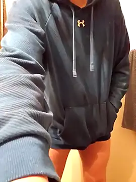 Snapshot of MrBiggBallz chatting on 01/19/25, 05:37 MrBiggBallz online show from 01/19/25, 05:37