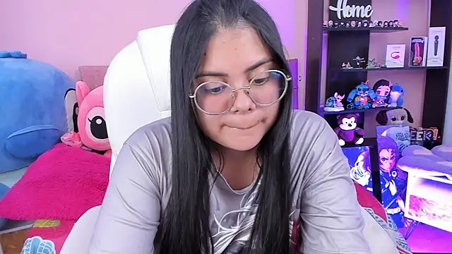 esmeralda112 online show from 04/21/26, 08:55