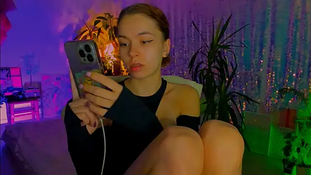 poli   online show from 11/19/25, 08:09