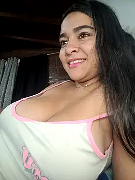 Snapshot of alison_villalobo chatting on 04/27/26, 01:58 alison villalobo online show from 04/27/26, 01:58